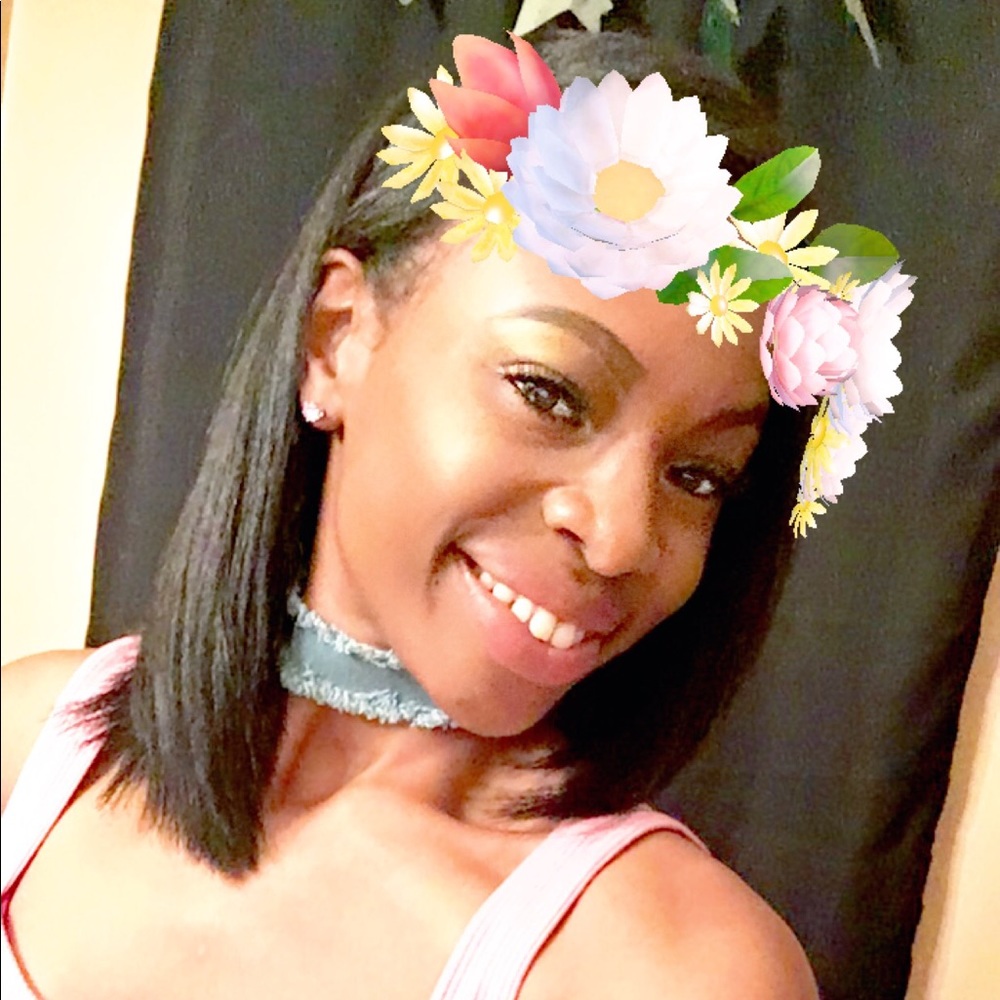 Meet your Posher, Indyy